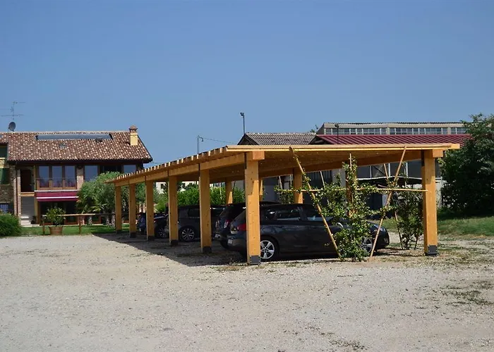 Le Campagnole בית חווה ברדולינו