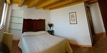 Le Campagnole בית חווה ברדולינו